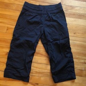 Lululemon “street to studio” crops size 8